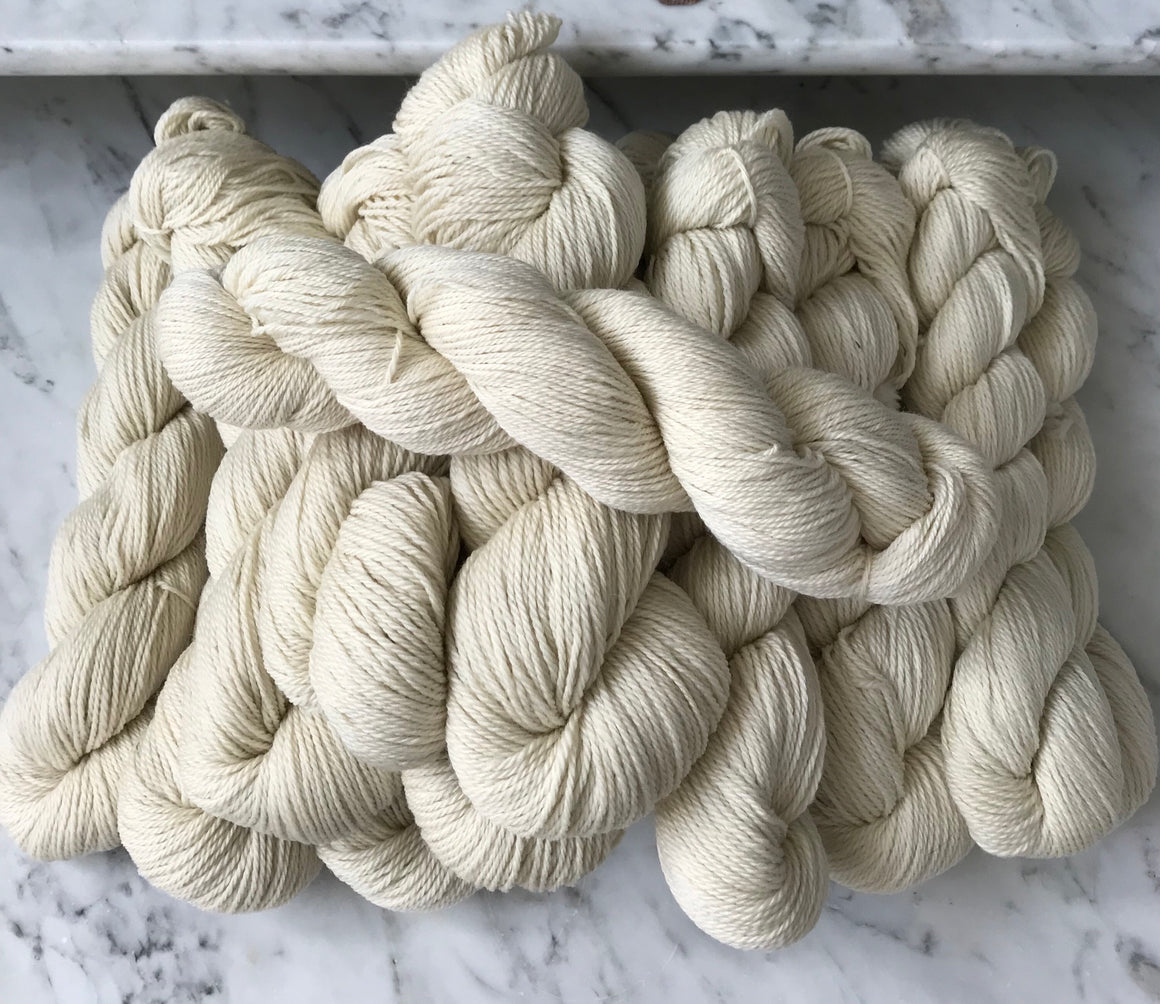 Yarn, Worsted White